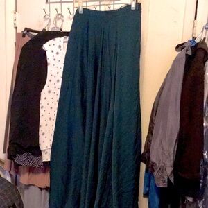 Jenn maxi skirt L, silky fully lined, with a slit on the front side
